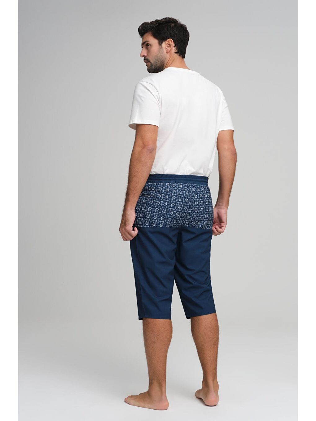 Çiçek Desenli İndigo Mavi Erkek Uzun Havuz Ve Deniz Şortu 2981-2