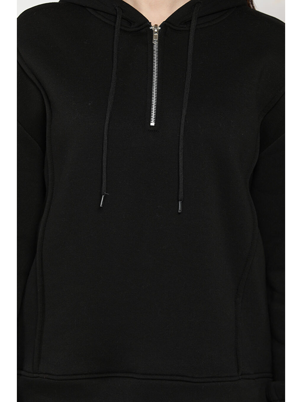 Siyah Yarım Fermuarlı Üç İplik Şardonlu Kadın Sweatshirt-3