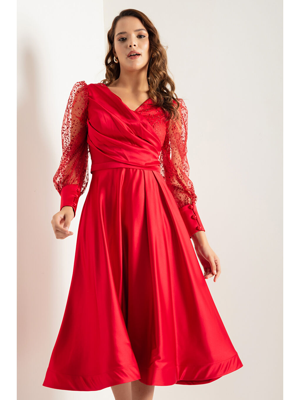 Kadın Kırmızı Kruvaze Yaka Simli Midi Saten Abiye Elbise-1