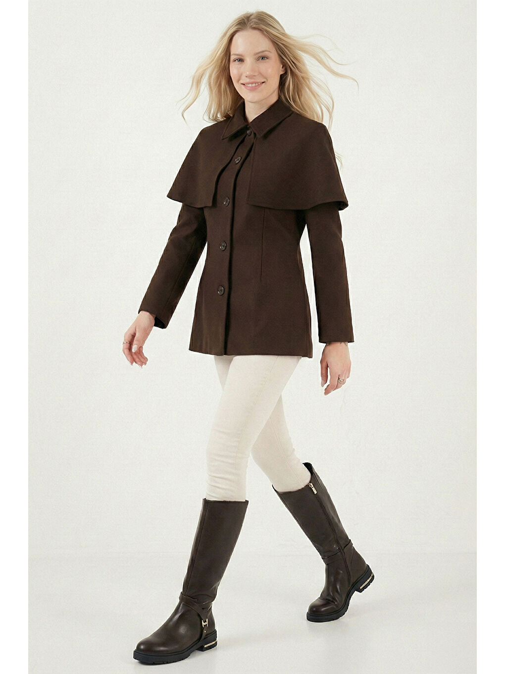 Kahverengi Regular Fit Pelerin Detaylı Düğmeli Ceket 6927687-2