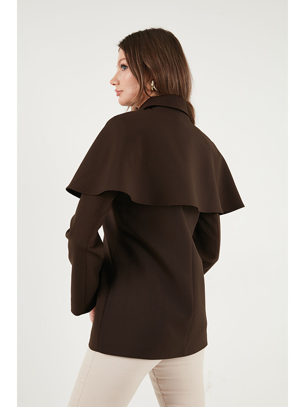 Kahverengi Regular Fit Pelerin Detaylı Düğmeli Ceket 6927687-6