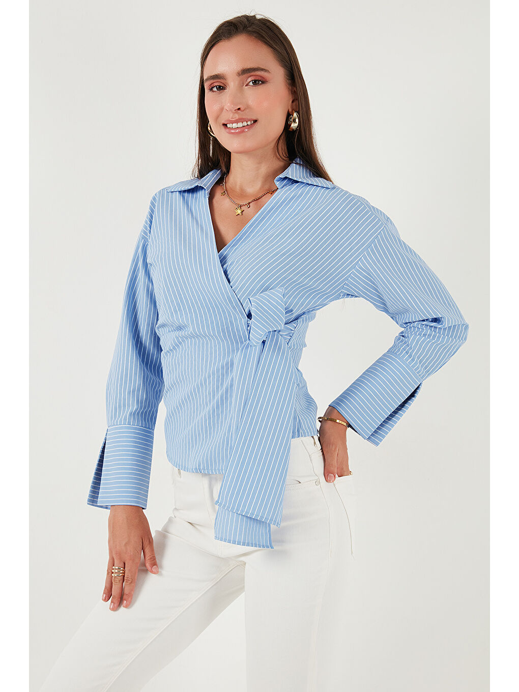 Mavi Pamuklu Regular Fit Uzun Kollu Bağlama Detaylı Gömlek 65200538-2