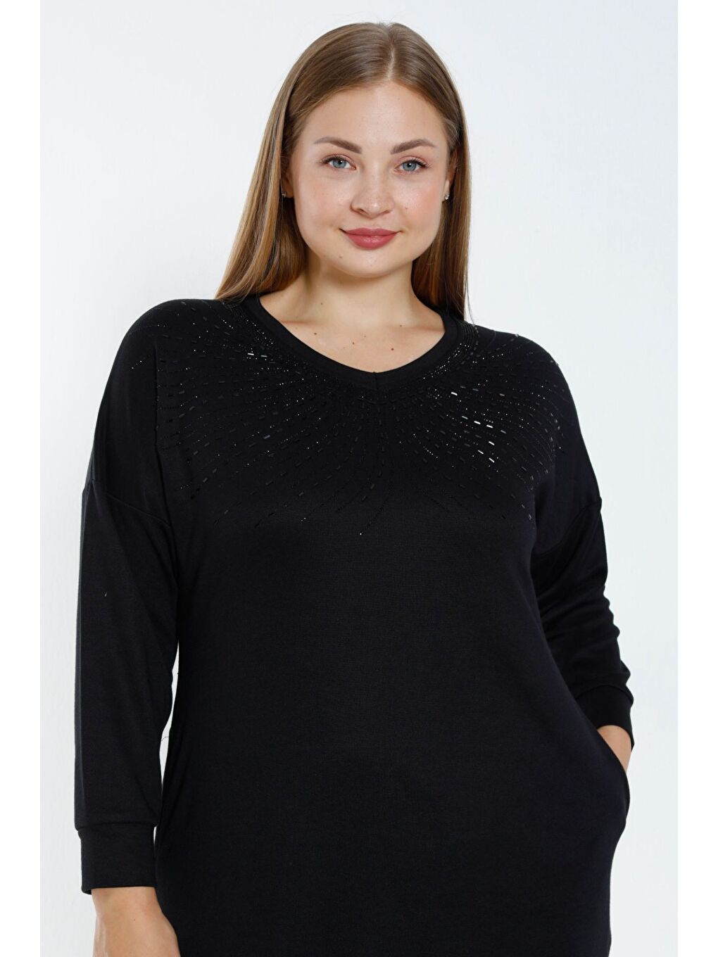 Siyah siyah uzun kollu taş detaylı pamuklu büyük beden elbise-1