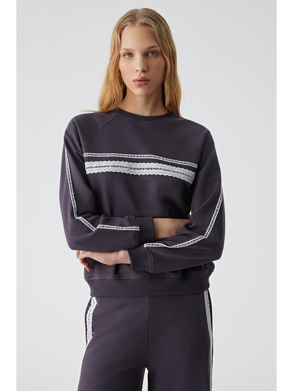Jınx Kadın %100 Pamuk Kapüşonlu Fermuarlı Mor Sweatshirt-3