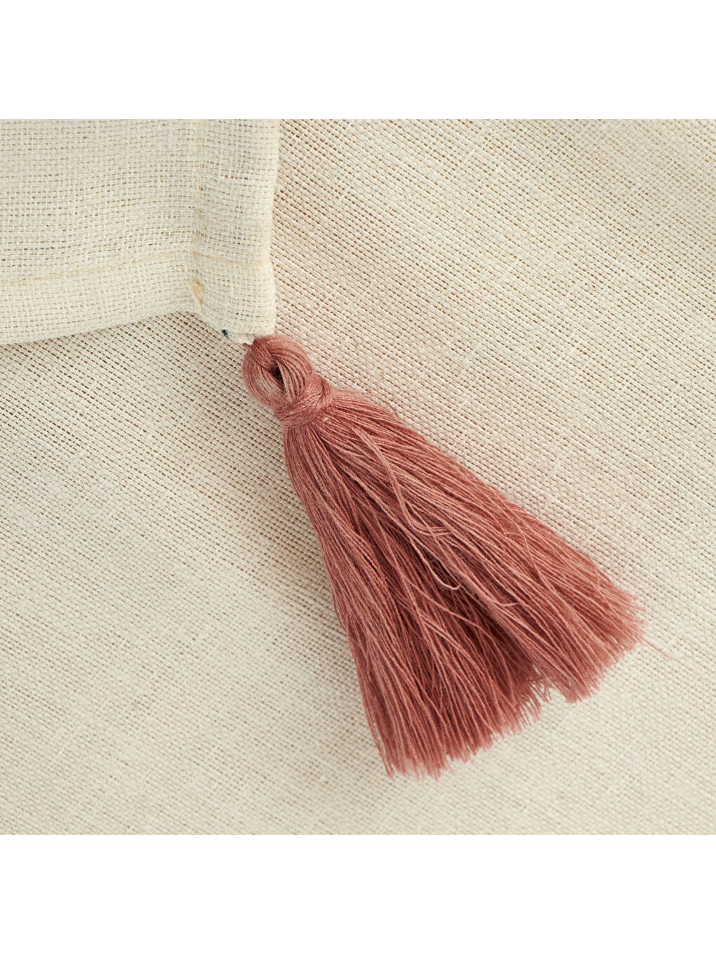 Ekru Rose Baskılı Masa Örtüsü Krem (150x250 cm)-2