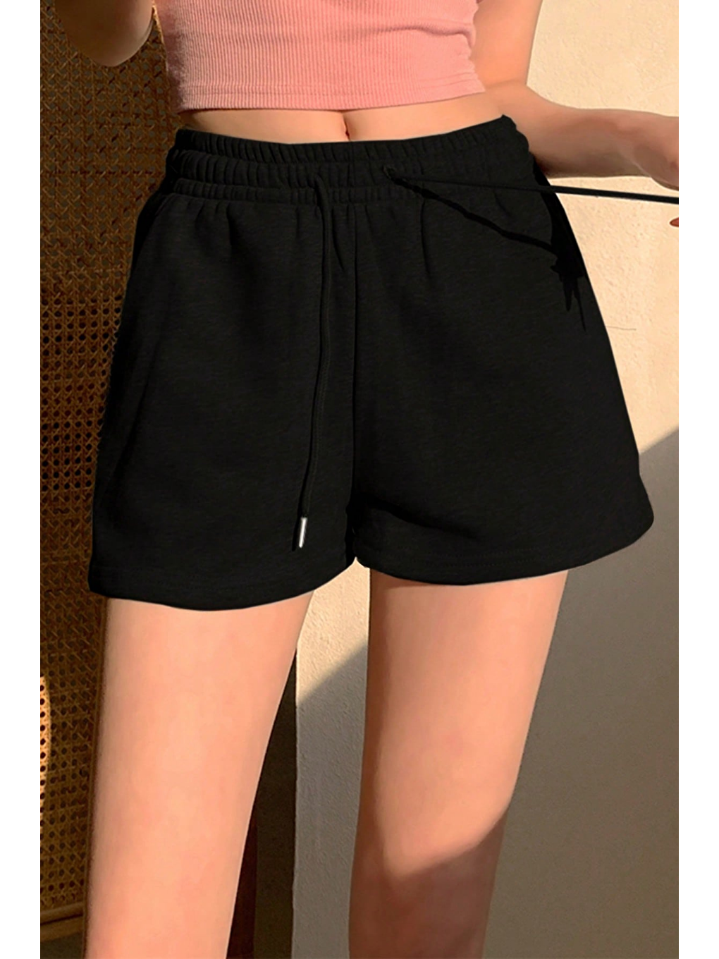 Kadın Siyah Pamuklu İki İplik Şardonlu Yumuşacık Beli Gipe Lastikli Kısa Şort-2