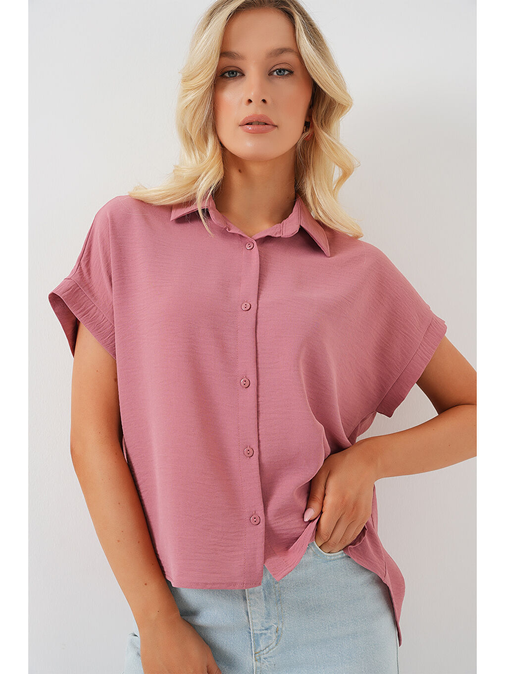 Kadın Oversize Kısa Kol Gömlek 20322 - Pembe