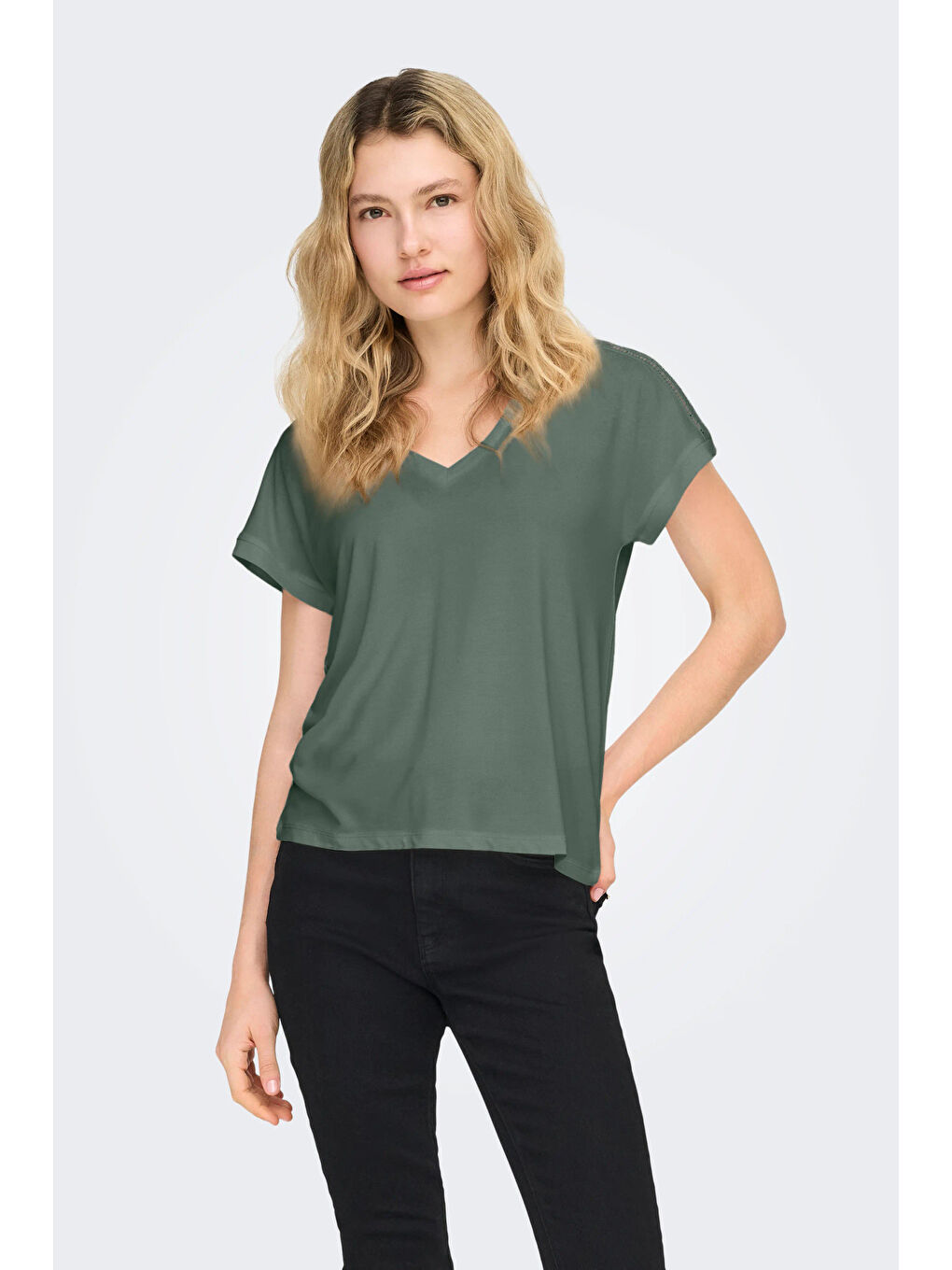 Haki Onlfree Modal Regular Fit V Yaka Kadın T Shirt 15369294