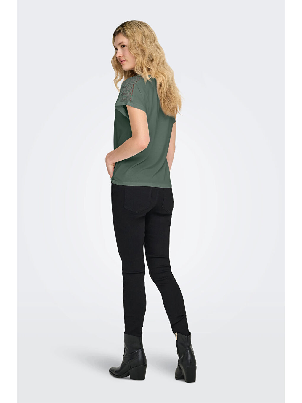 Haki Onlfree Modal Regular Fit V Yaka Kadın T Shirt 15369294-1