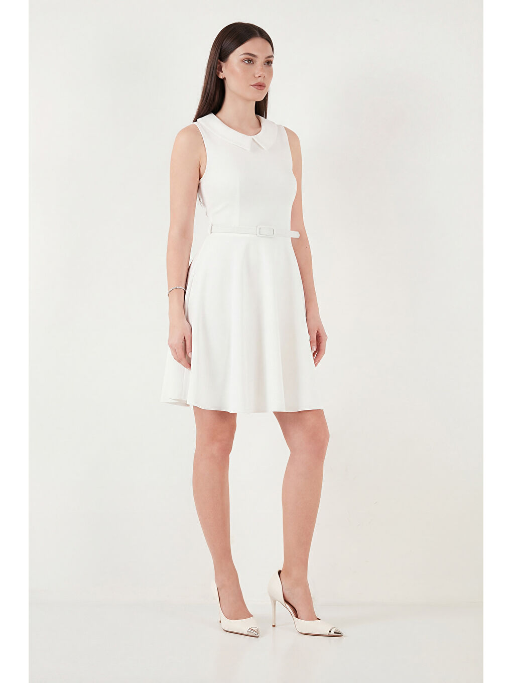 Ekru A Kesim Regular Fit Yaka ve Kemer Detaylı Mini Davet Elbise 6525740-1