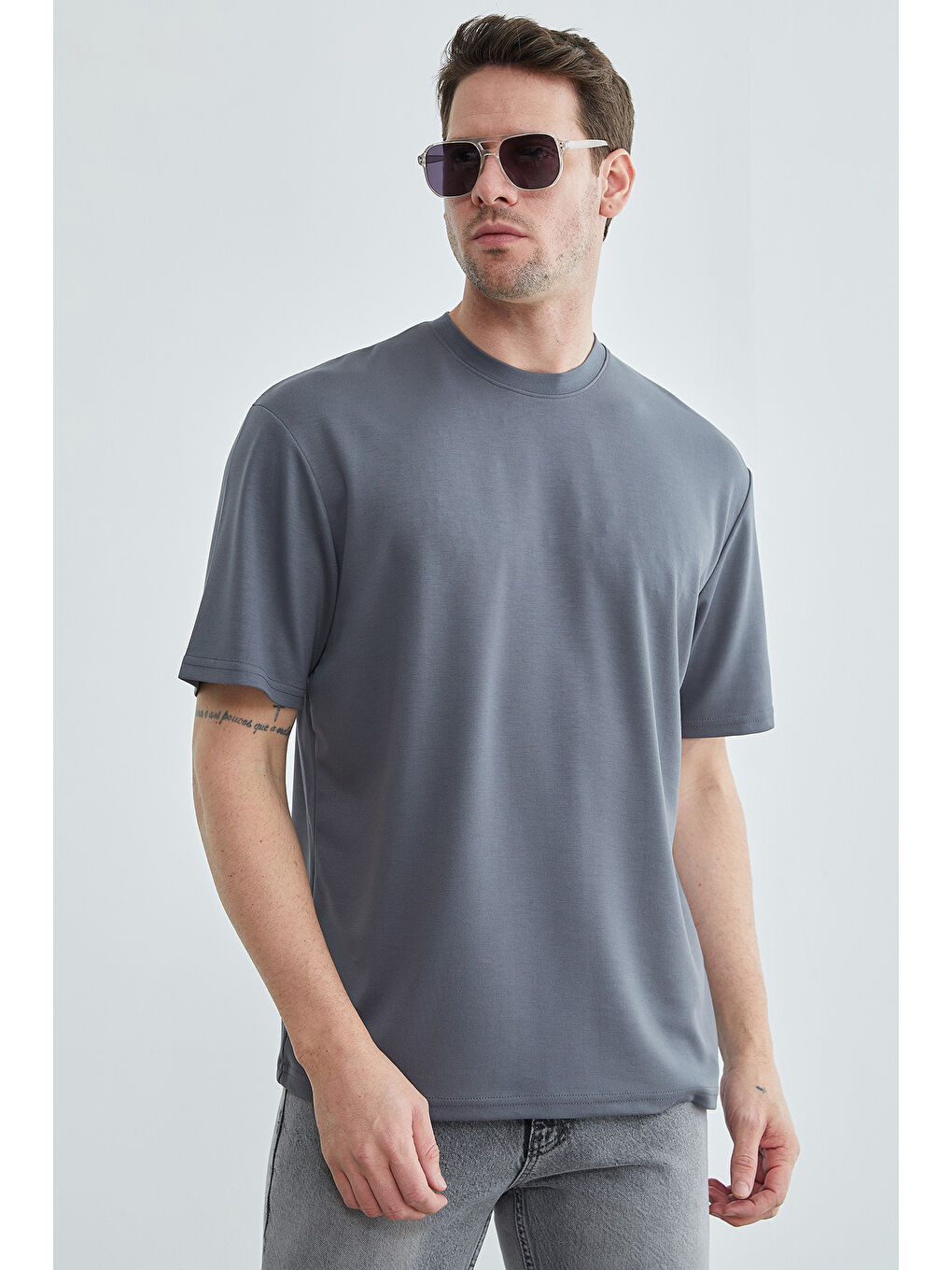 Gri Basic Bisiklet Yaka Modal Tişört-2