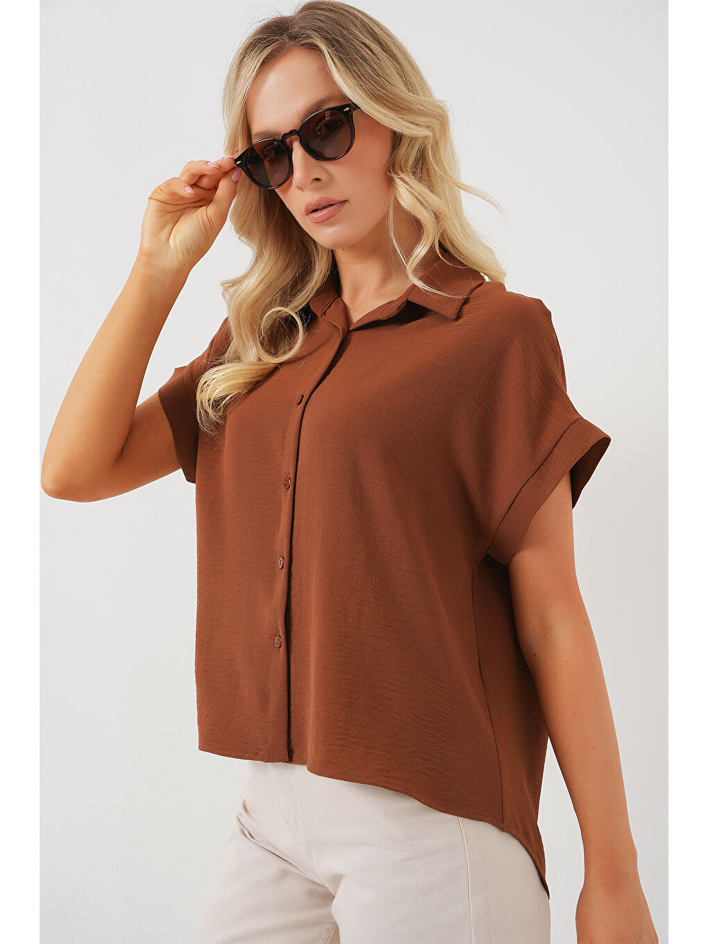 Kahverengi Kadın Oversize Kısa Kol Gömlek 20322 - Taba-2
