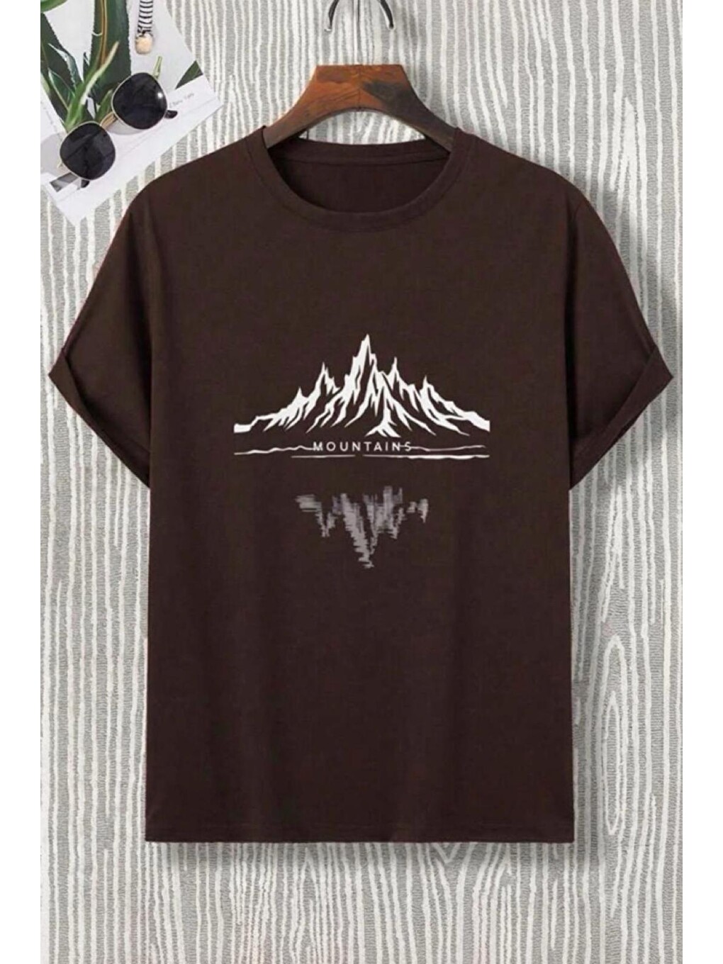 Kahverengi Mountains Baskılı Bisiklet Yaka Pamuklu Erkek T-Shirt Rahat Kesim-1