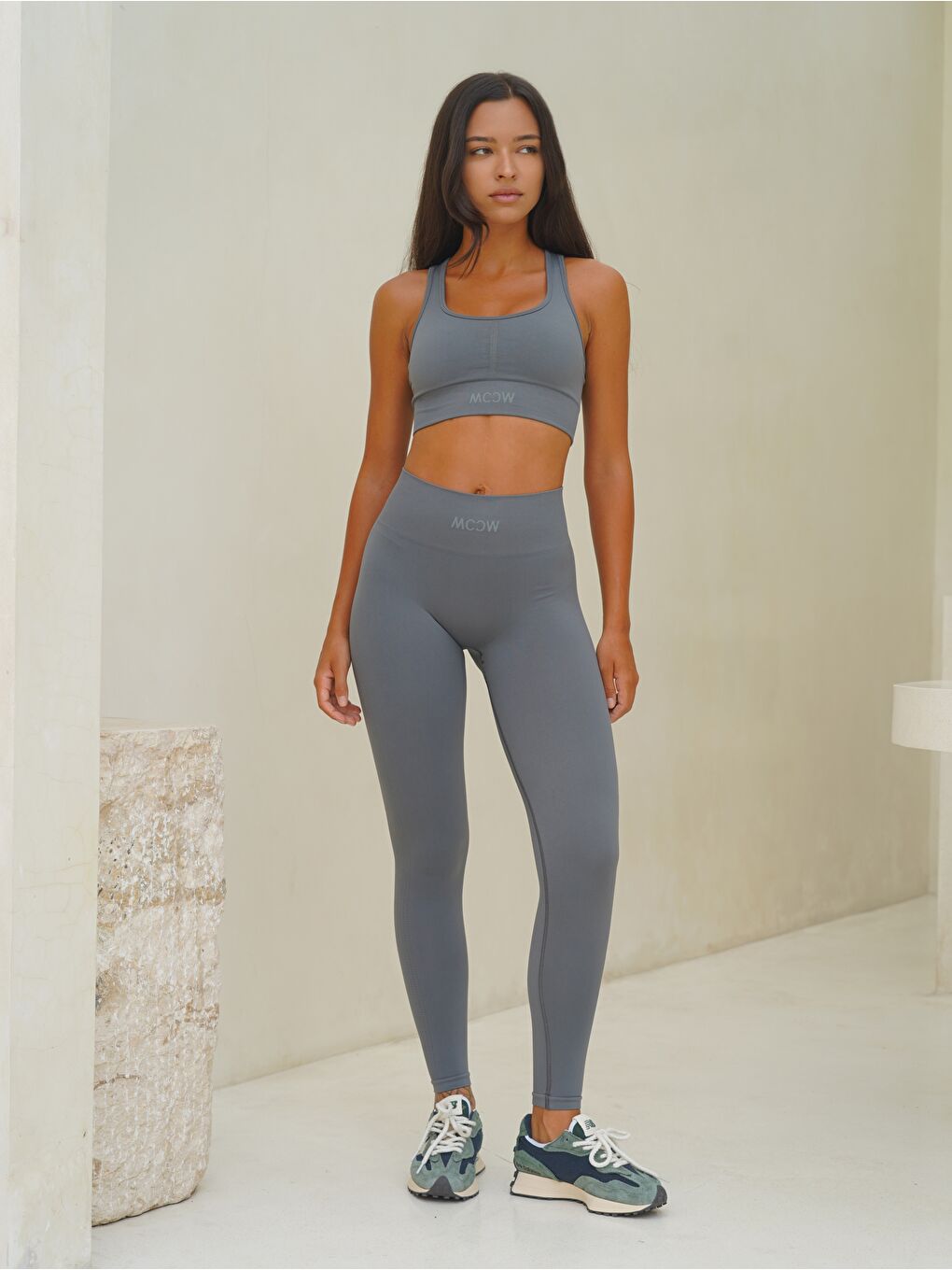 Surya Antrasit Toparlayıcı Bilek Hizasında Tayt