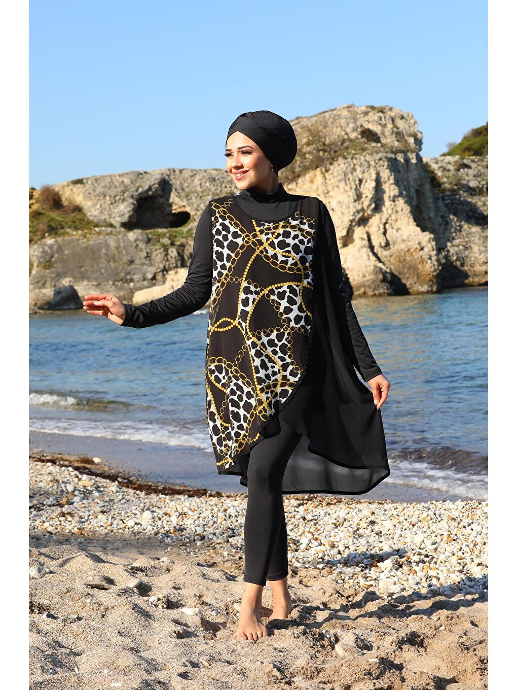 Siyah Tunik Pareolu Düz Model Taytlı Kapalı Tesettür Mayo 3390