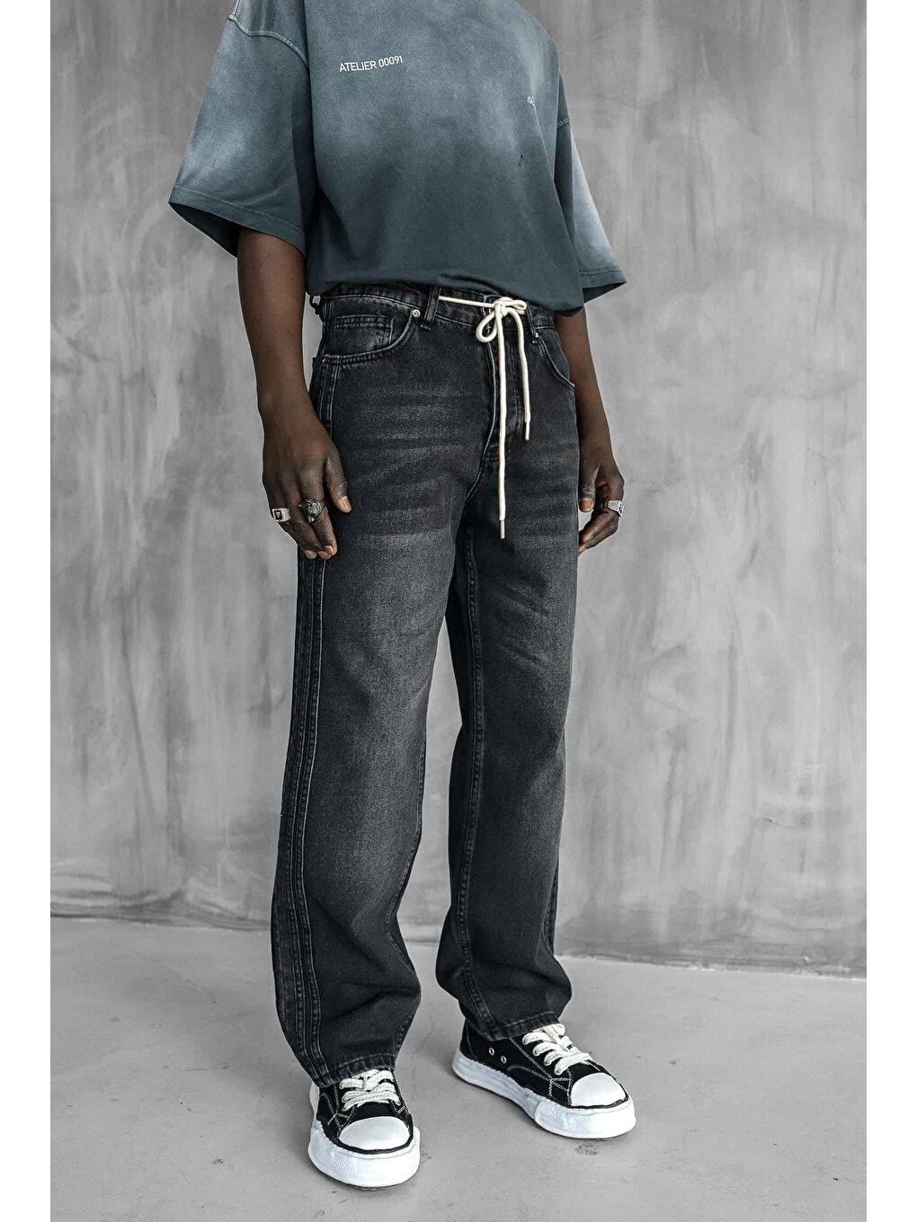 Erkek Bağcıklı Şerit Detaylı Baggy Jean Siyah