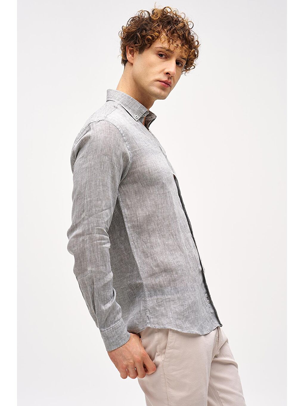 Haki Dynamic Fit Düğmeli Yaka Düz Uzun Kollu Cepsiz %100 Keten Gömlek-2