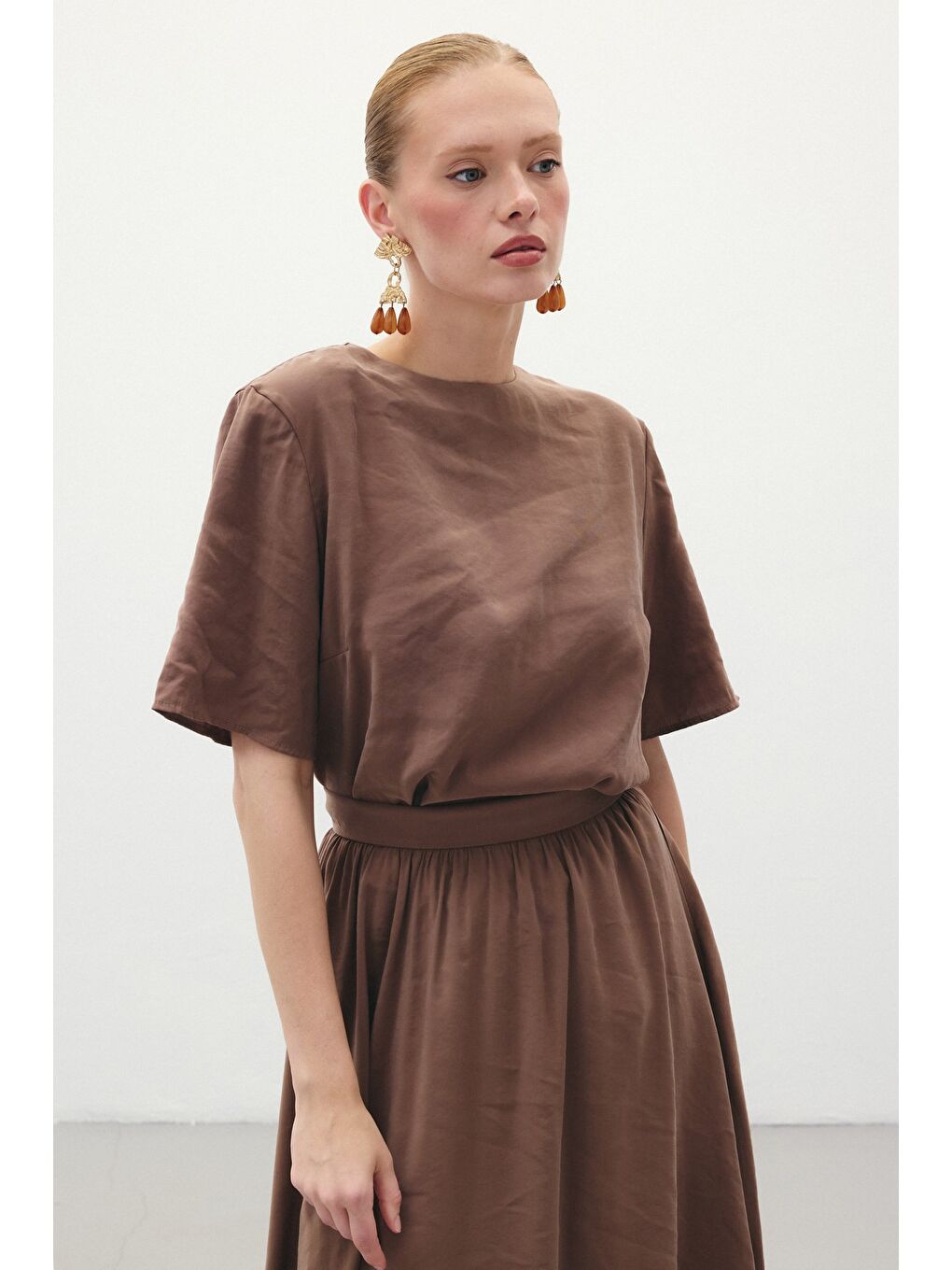 Kahverengi Kısa Kollu Salaş Bluz - Kahve-4