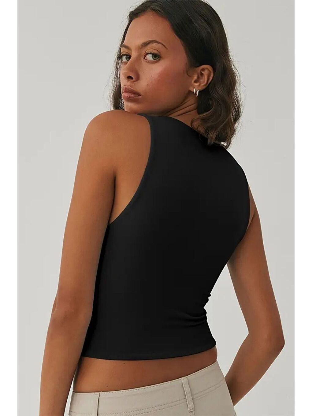 Siyah Kadın Atlet – Düz Basic Crop Kolsuz T-shirt-1