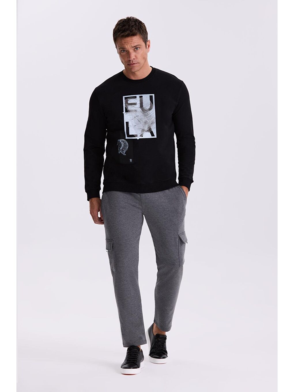 Siyah Slim Fit Bisiklet Yaka %100 Pamuk Sweatshirt-1