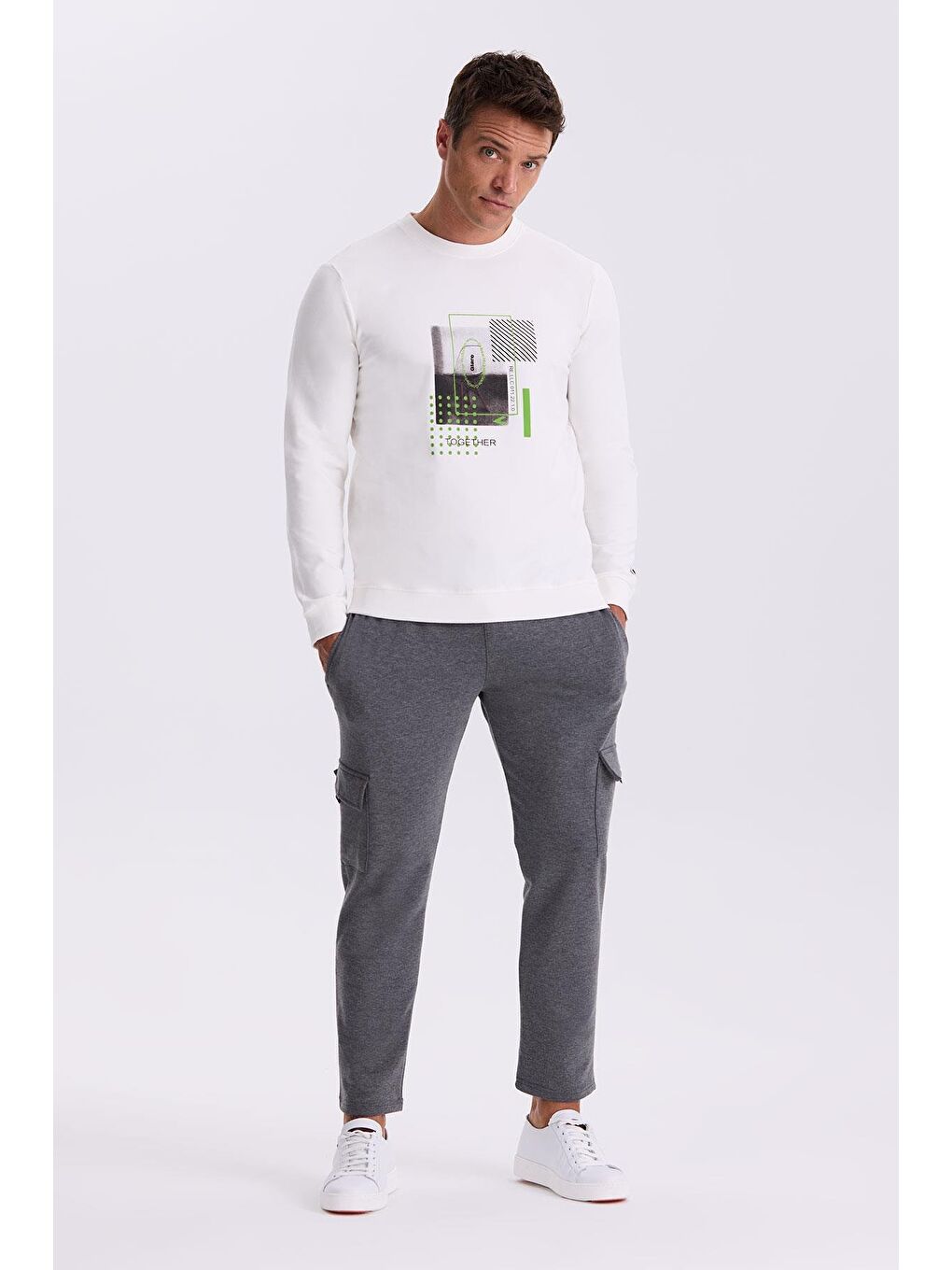 Ekru Slim Fit Baskılı Bisiklet Yaka Dar Kesim Baskılı %100 Pamuk Sweatshirt-1