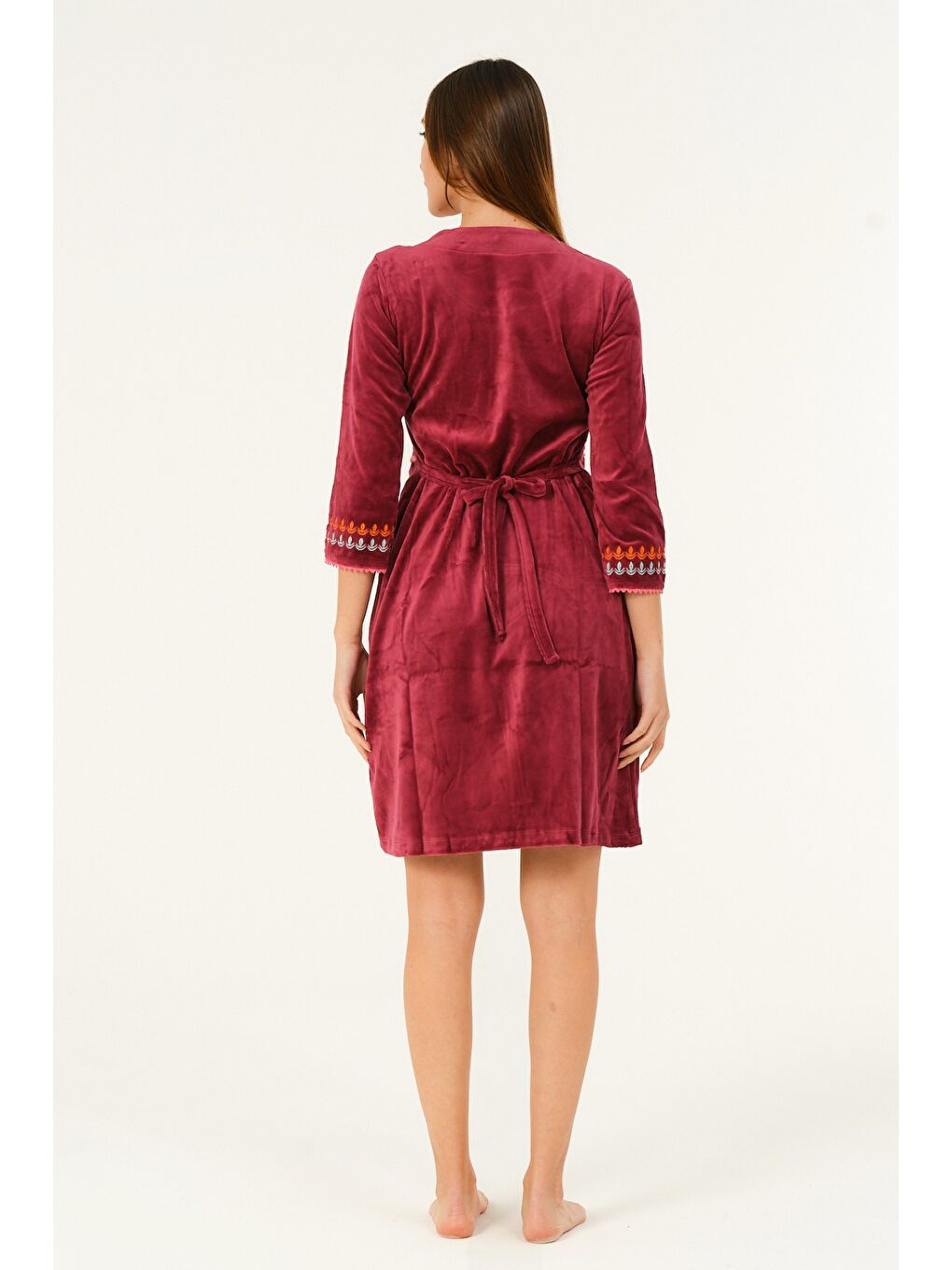 Bordo Fermuarlı Cepli Nakış Detaylı Kadife Pamuklu Elbise-3