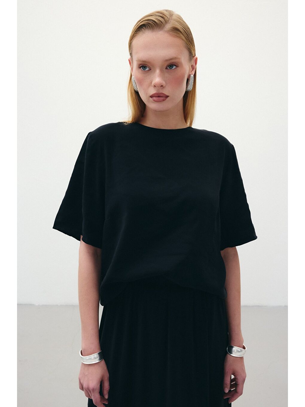 Kısa Kollu Salaş Bluz - Siyah-2