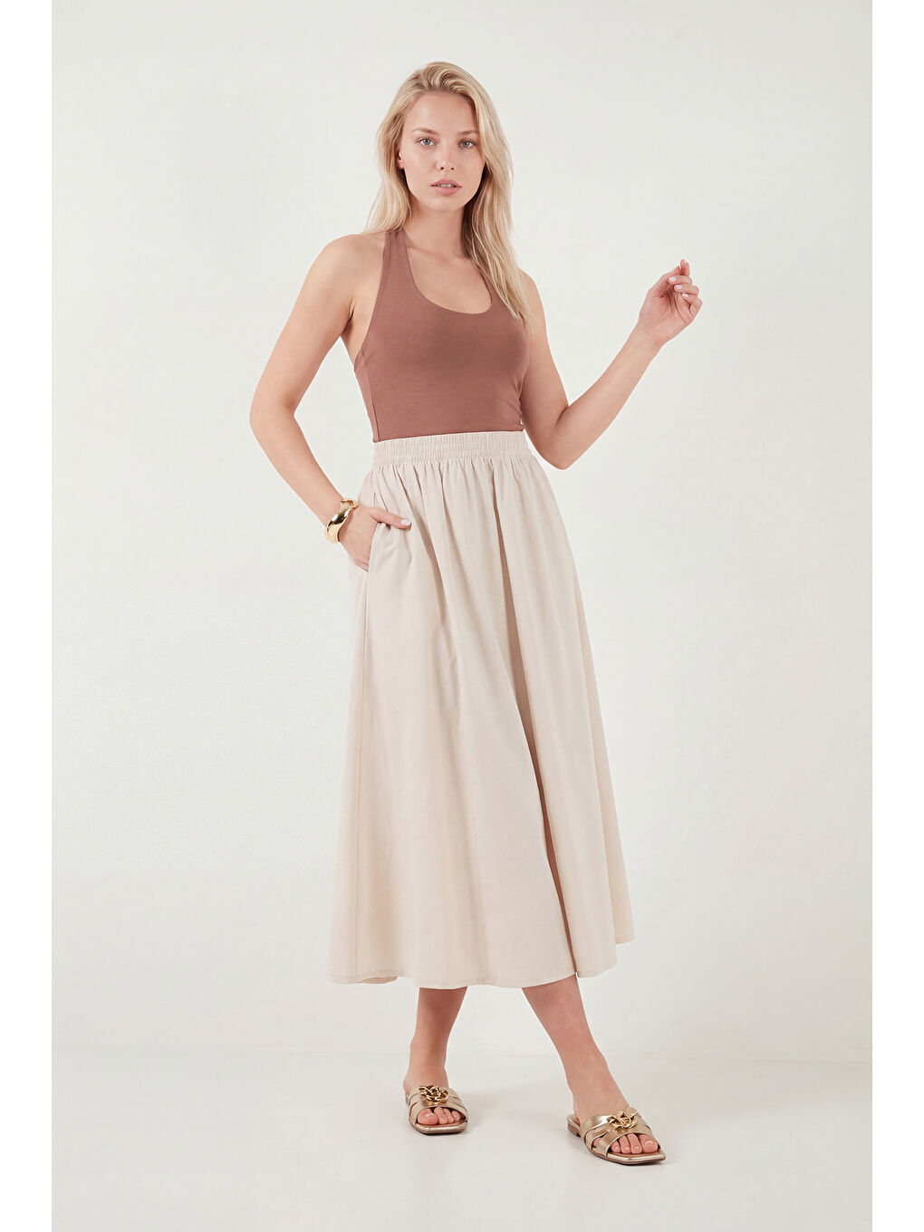 Bej Modest Pamuklu Relaxed Fit Lastikli Bel Tesettür Midi Etek 668YE4449-1