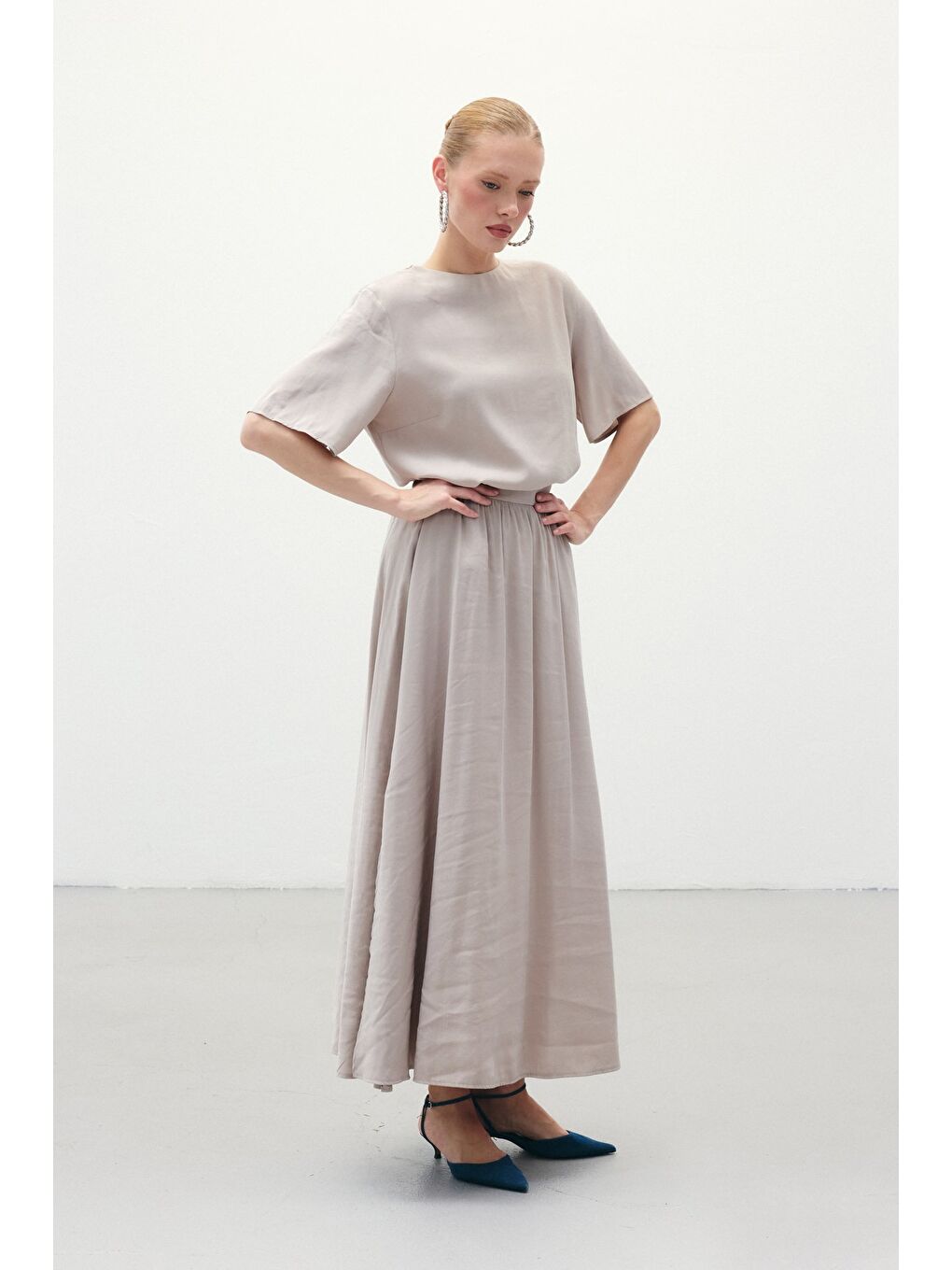 Bej Yırtmaçlı Uzun Etek - Taş