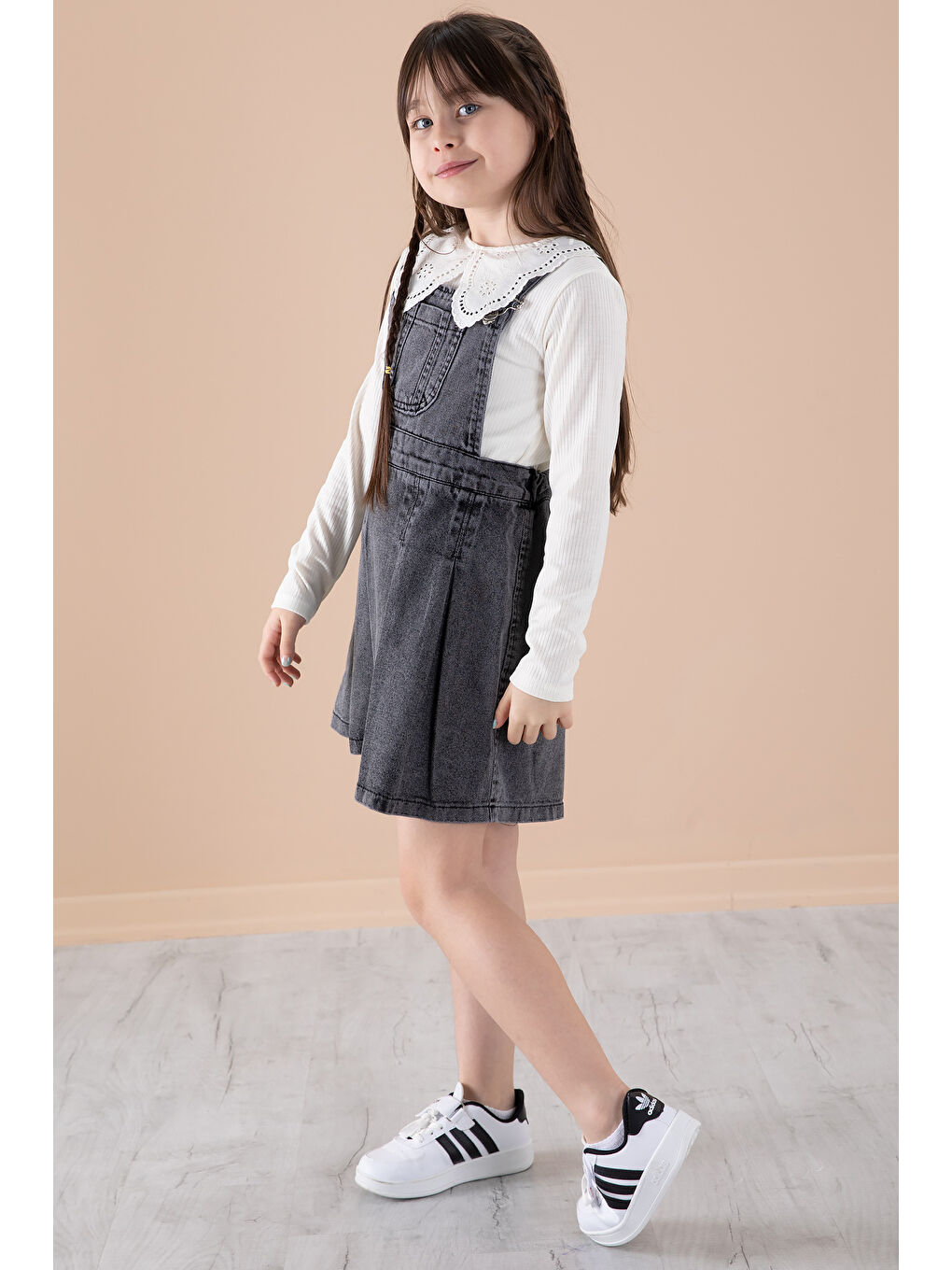 Siyah Jean Salopetli ve Dantel Badili Kız Çocuk 2'li Takım-4