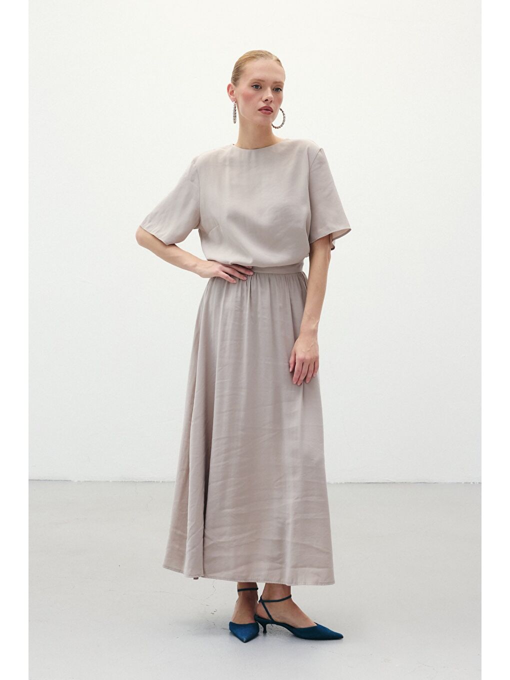 Bej Yırtmaçlı Uzun Etek - Taş-1