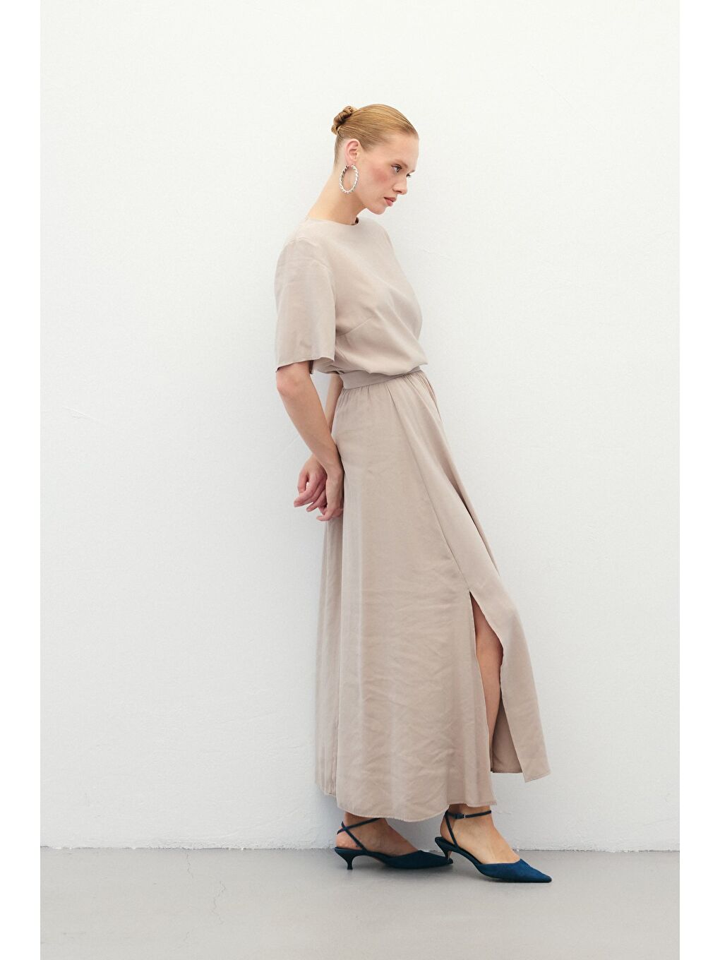 Bej Yırtmaçlı Uzun Etek - Taş-4