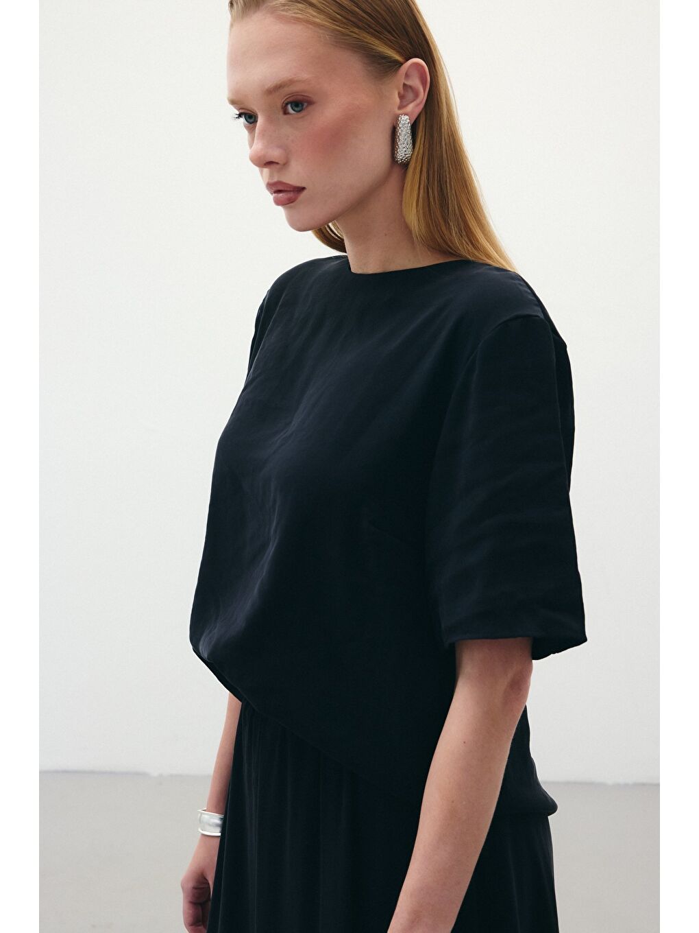 Kısa Kollu Salaş Bluz - Siyah-6