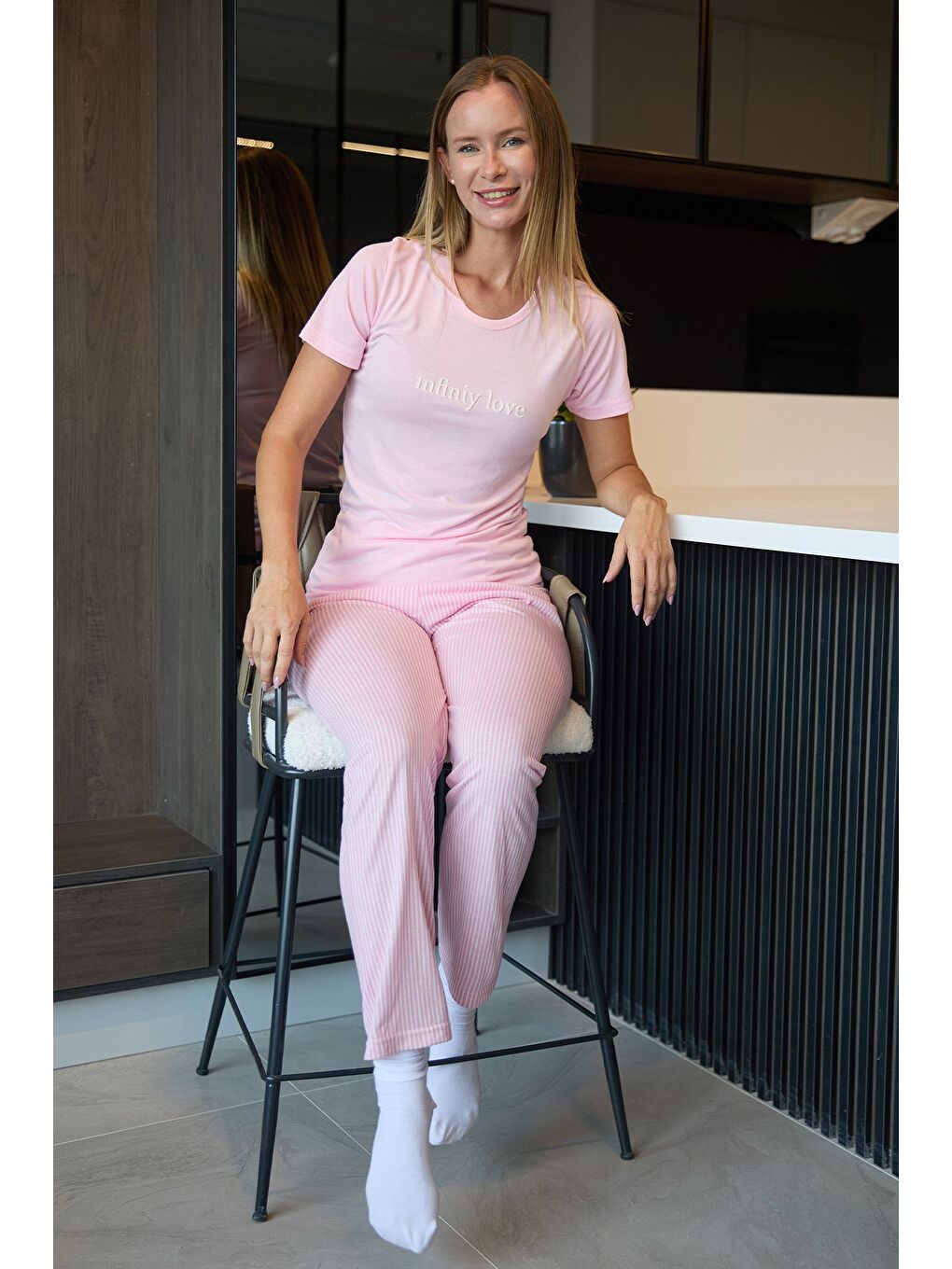 Pembe Kalp Ve Yazı Baskılı Kısa Kol Pijama Takımı-1