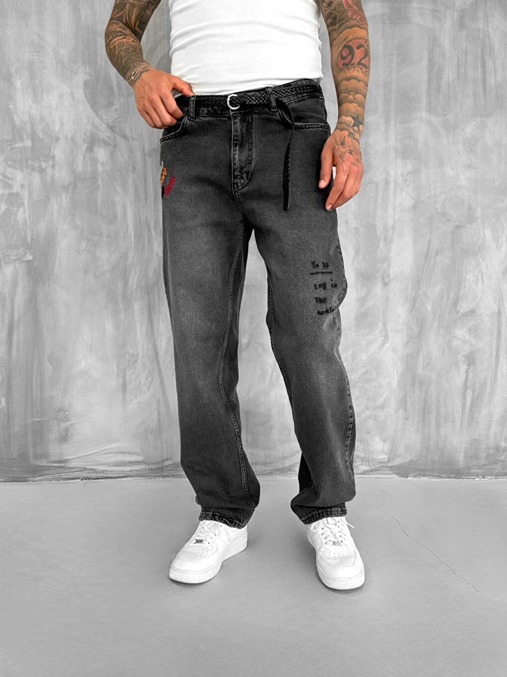 Erkek Slogan İşlemeli Baggy Jean Pantolon Siyah-1