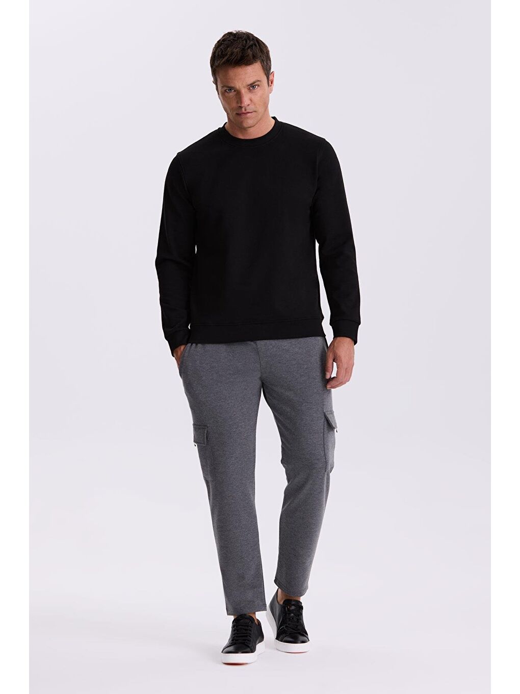 Siyah Slim Fit Bisiklet Yaka Basic Pamuklu Elastanlı Sweatshirt-1