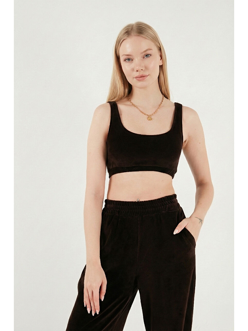 Kahverengi Pamuklu Regular Fit Kapüşonlu Kadife Dokulu Kadın 3'lü Takım 6830097-4