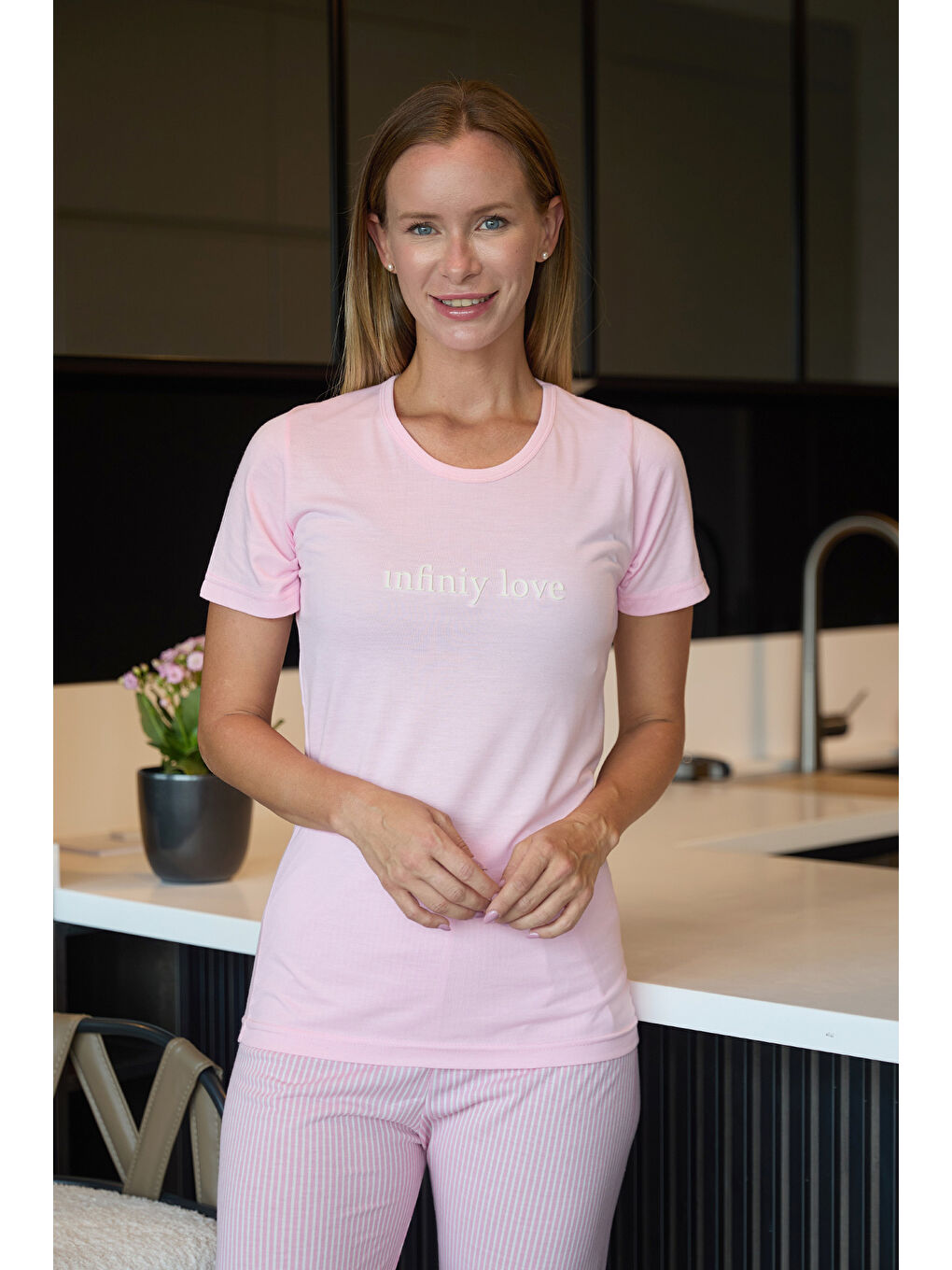 Pembe Kalp Ve Yazı Baskılı Kısa Kol Pijama Takımı-3