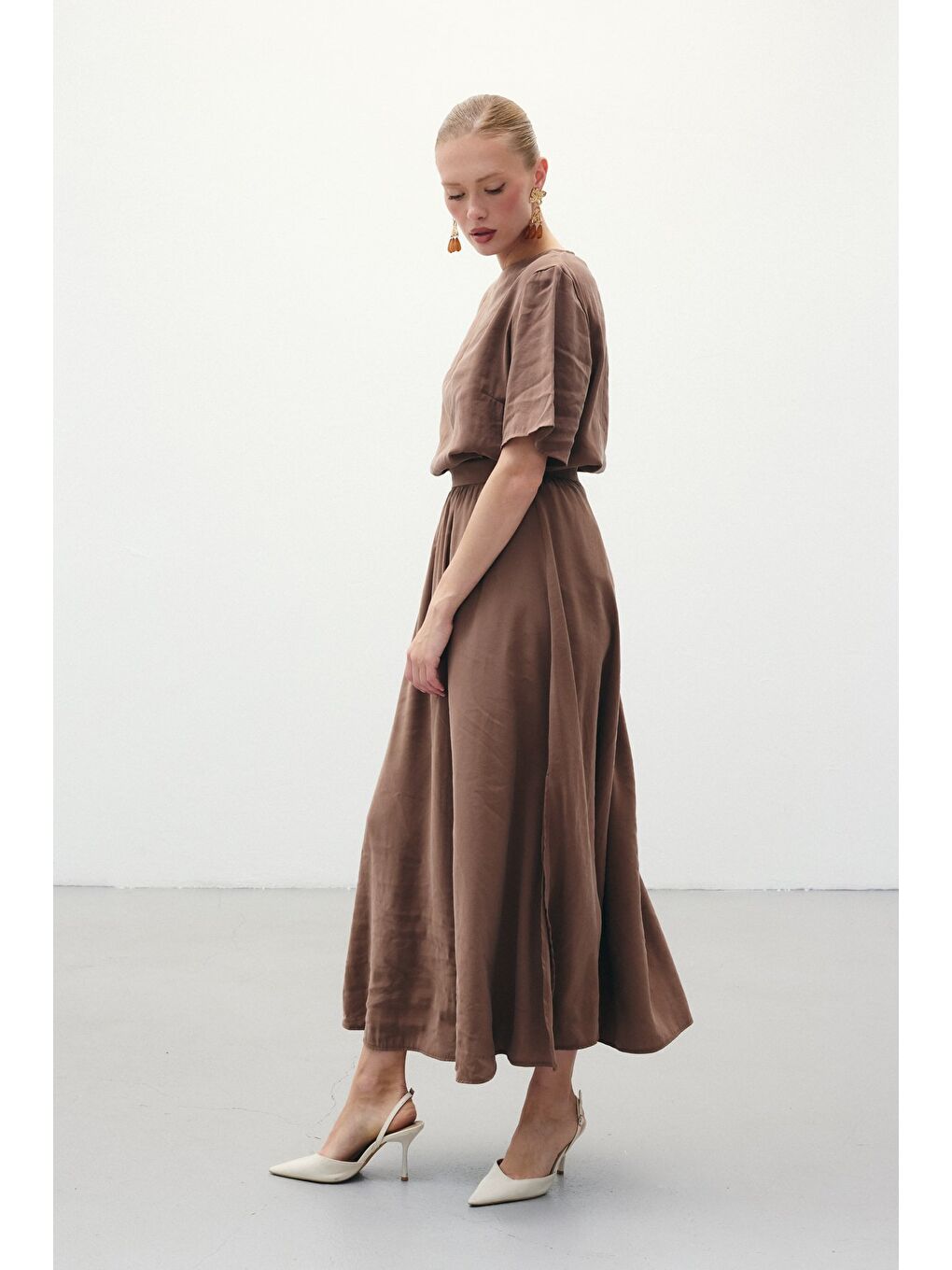 Kahverengi Yırtmaçlı Uzun Etek - Kahve-5