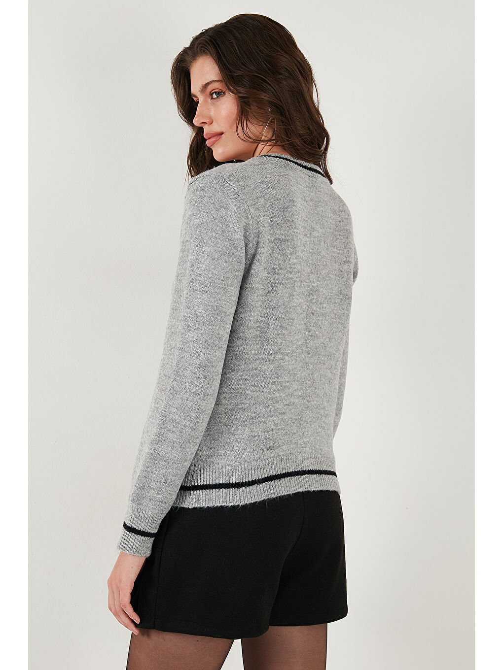 Gri Premium Fitted Fit Bağlamalı Yaka Düğmeli Triko Hırka 680HI002408-6