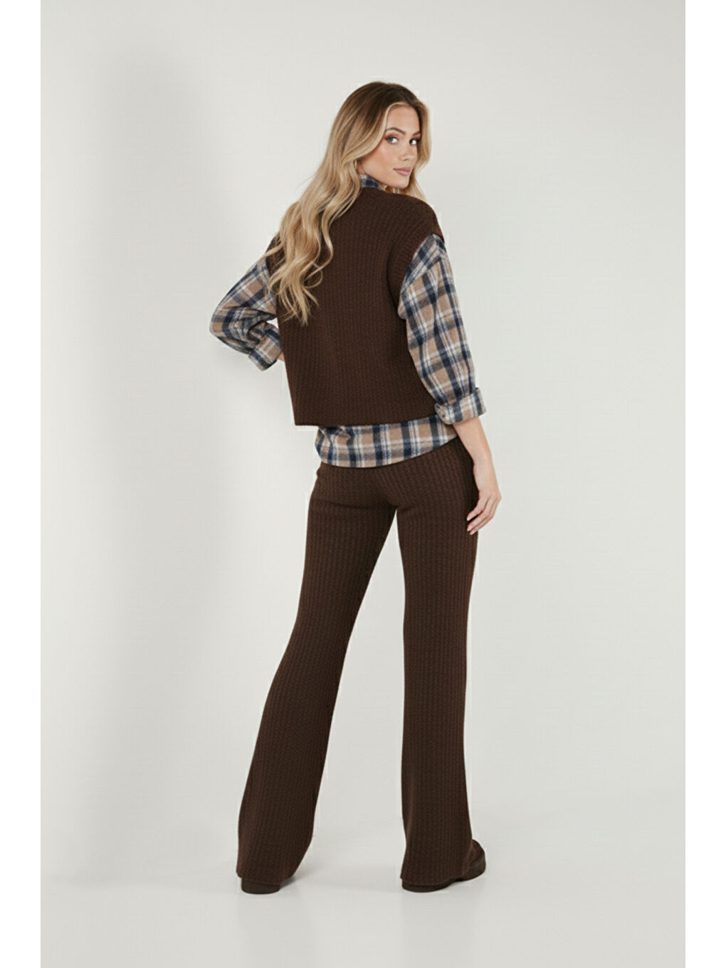 Kahverengi Regular Fit Ekoseli Gömlek Detaylı Kadın Triko Takım 59136596-6