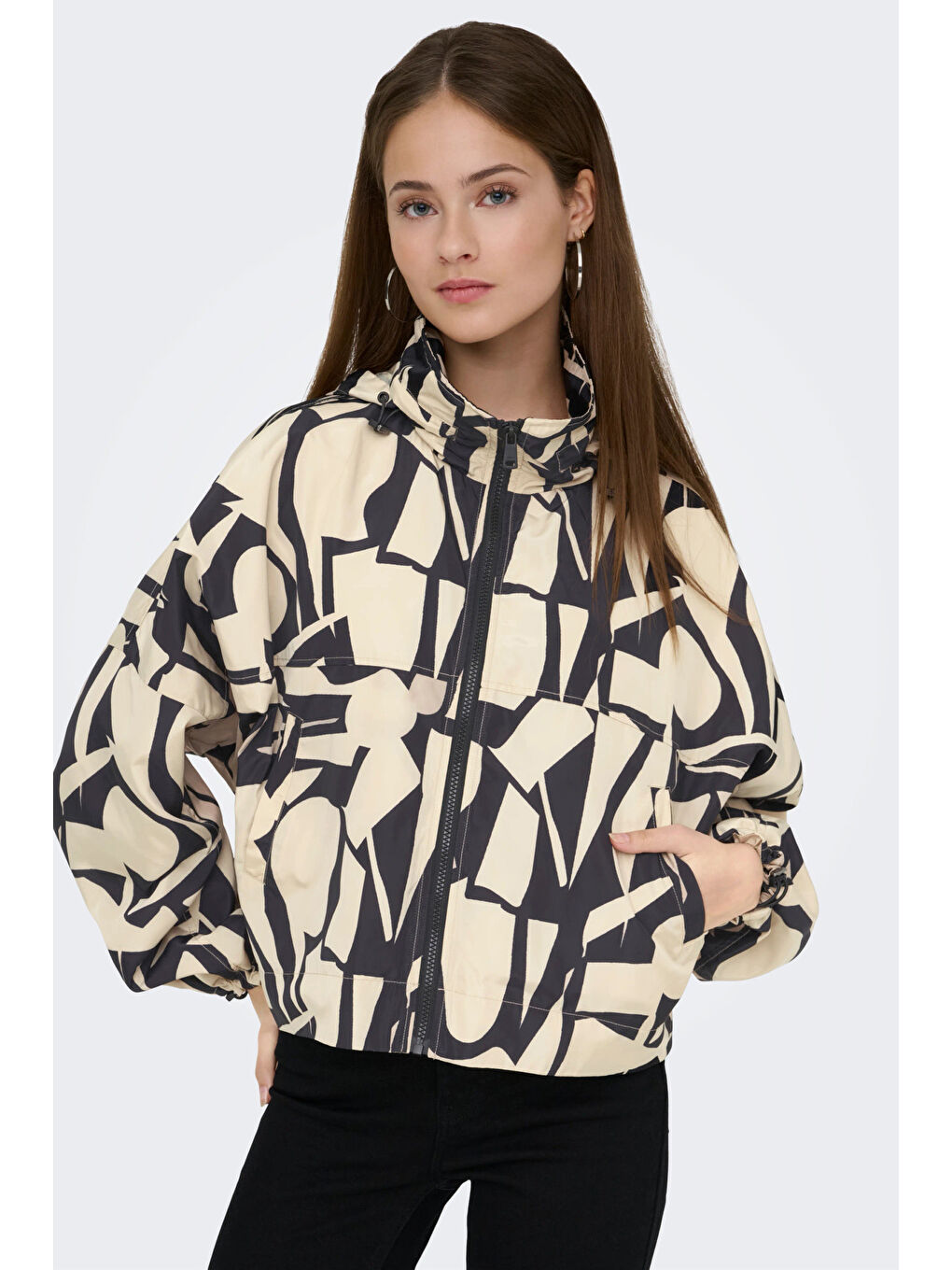 Bej Onlbetty Relaxed Fit Desenli Kapüşon Yaka Kadın Mont 15281509-2