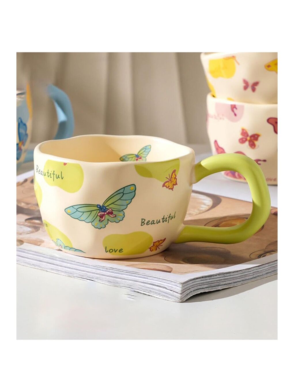 Karışık Kelebek Temalı Seramik Kupa-1