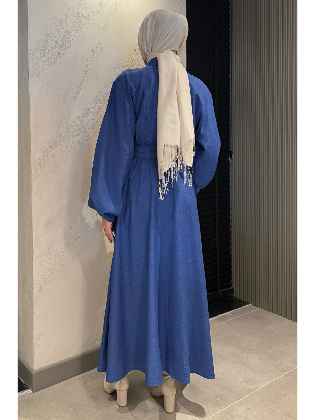İndigo Yaka Fırfır Ve Taş Detaylı Bel Kuşaklı Kadın Tesettür Elbise-6