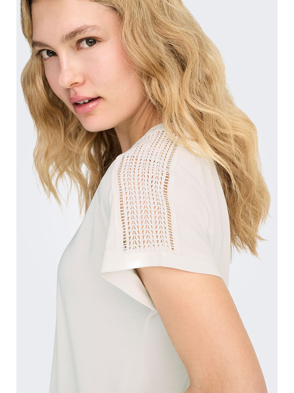 Ekru Onlfree Modal Regular Fit V Yaka Kadın T Shirt 15369294-3