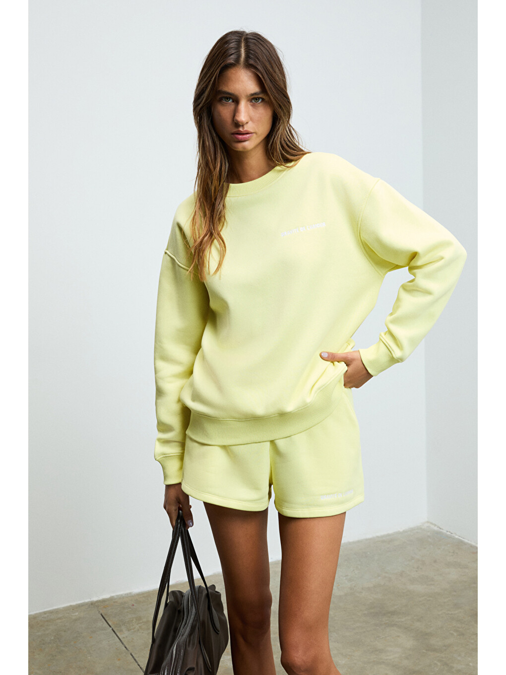 Jennıfer Kadın Organik Pamuklu Nakışlı Yuvarlak Yakalı Oversize Sarı Sweatshirt