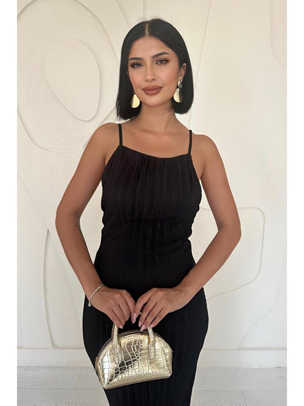 Siyah Piliseli Halter Boyun Elbise-1