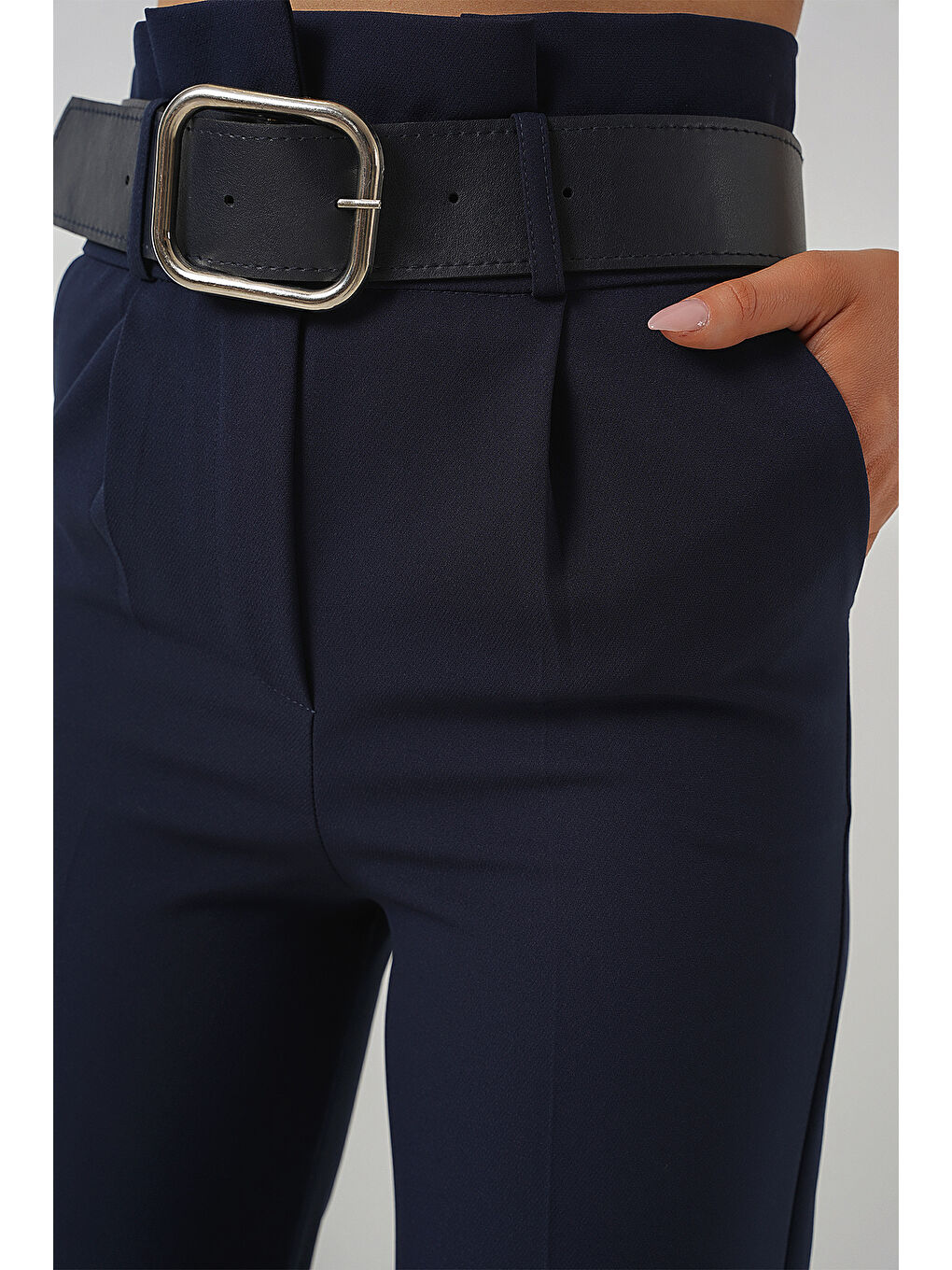 6556 Kemerli Kumaş Pantolon - Lacivert-4