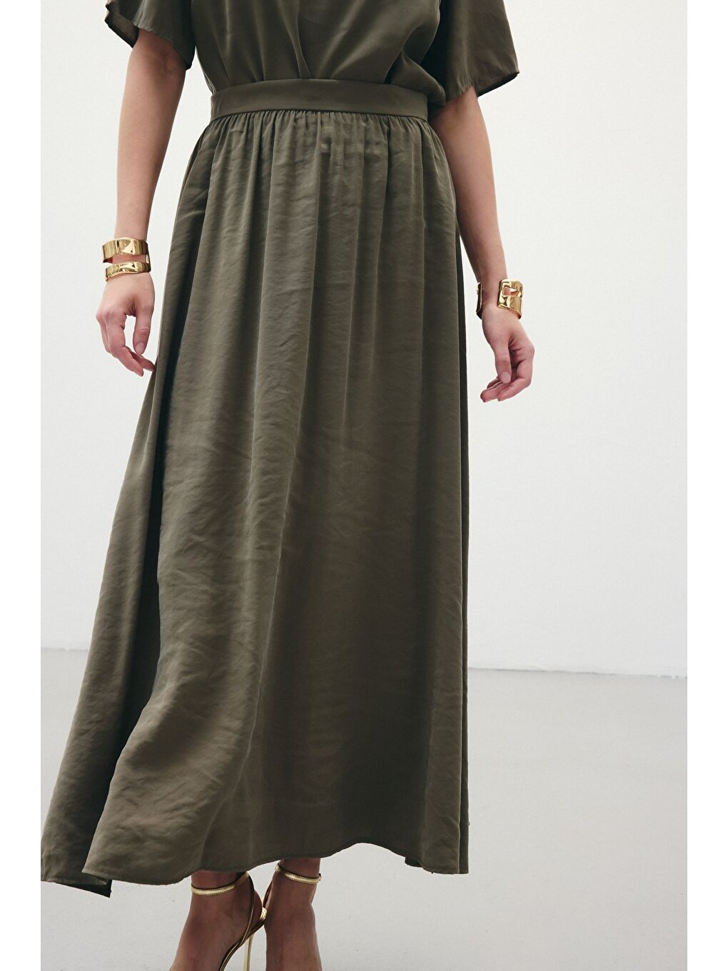 Yırtmaçlı Uzun Etek - Haki-6