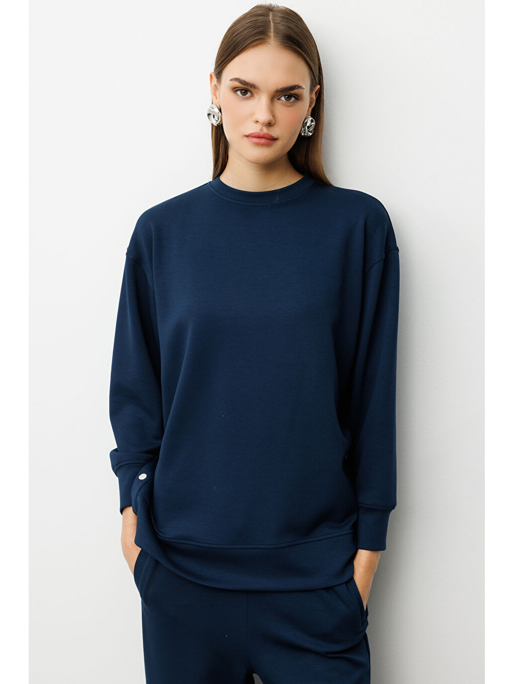 Çıtçıtlı Yumuşak Dokulu İndigo Mavi Spor Tunik-1